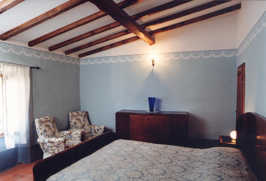 Antica Casa "Le Rondini" Bed and Breakfast Borgo a Buggiano Værelse billede