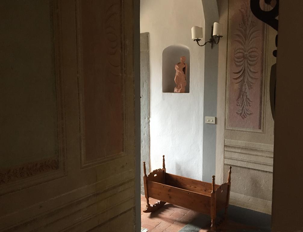 Antica Casa "Le Rondini" Bed and Breakfast Borgo a Buggiano Eksteriør billede